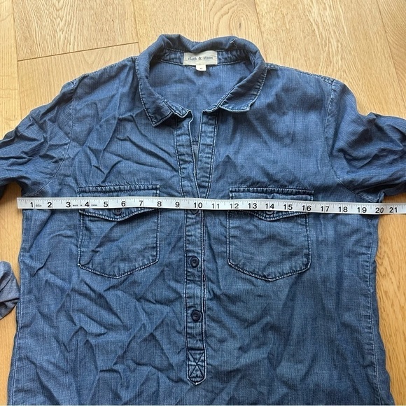 ANTHROPOLOGIE CLOTH & STONE  chambray Popover BLOUSE - M - Picture 8 of 11
